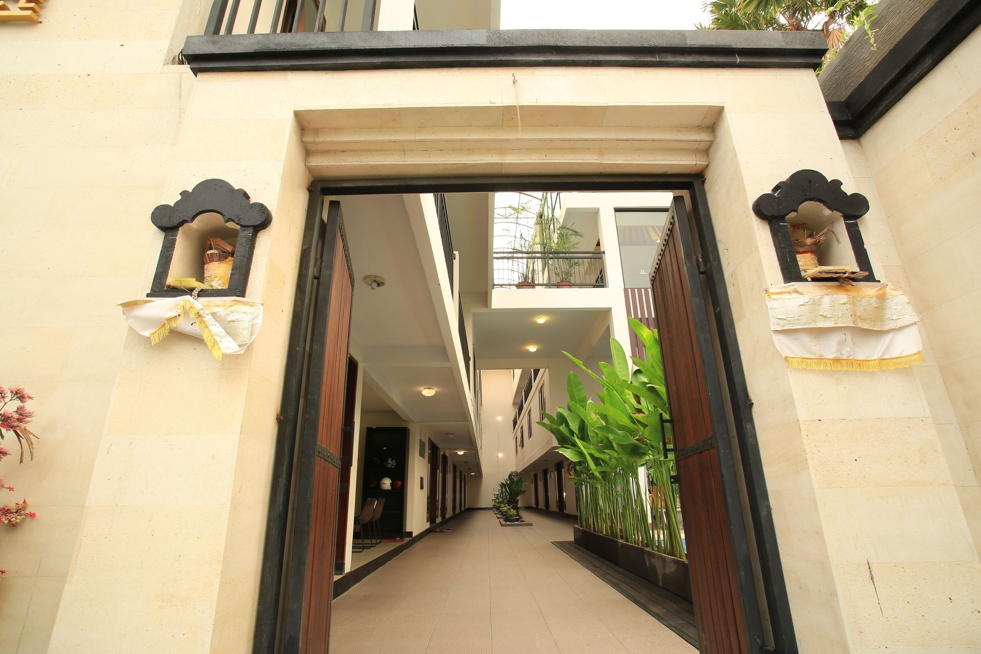 Legian Village Residence Seminyak Exterior foto